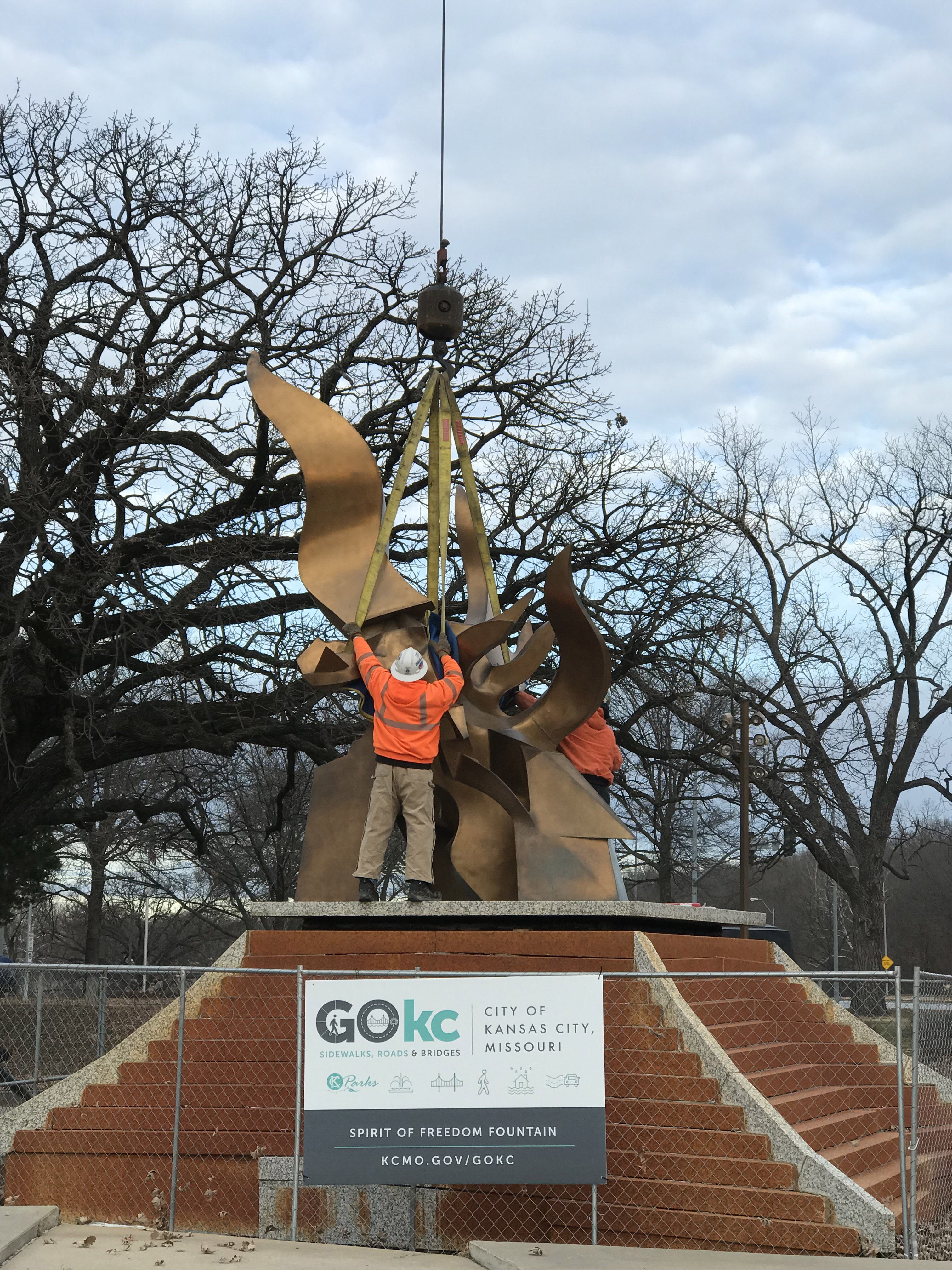 {NEWS} Spirit of Freedom Fountain Renovations Begin with Sculpture Removal this Friday