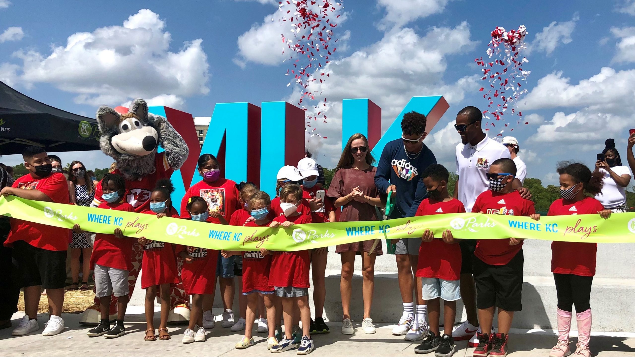 Chiefs MVP Cuts Ribbon for Newest KC Parks Playground!